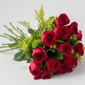 Buquê Tradicional de 17 Rosas Vermelhas